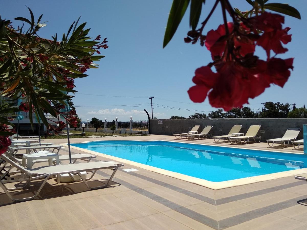 Villa Blue Apartments Agia Triada  Extérieur photo