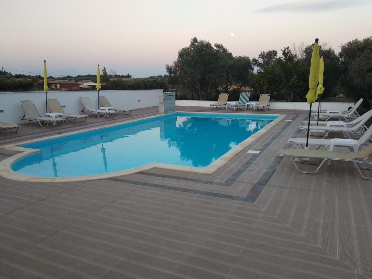 Villa Blue Apartments Agia Triada  Extérieur photo