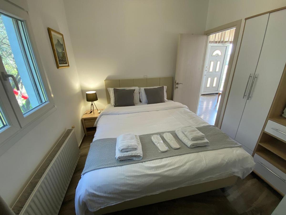Villa Blue Apartments Agia Triada  Extérieur photo