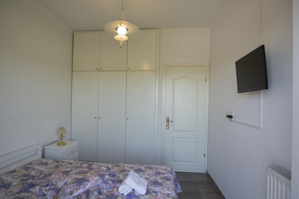 Villa Blue Apartments Agia Triada  Extérieur photo